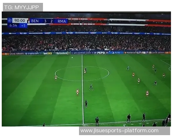 英超激战:里昂逆转皇马神扑时刻引爆全场激情回顾