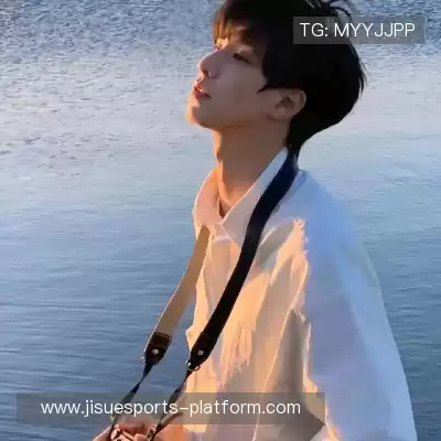 束婉义
